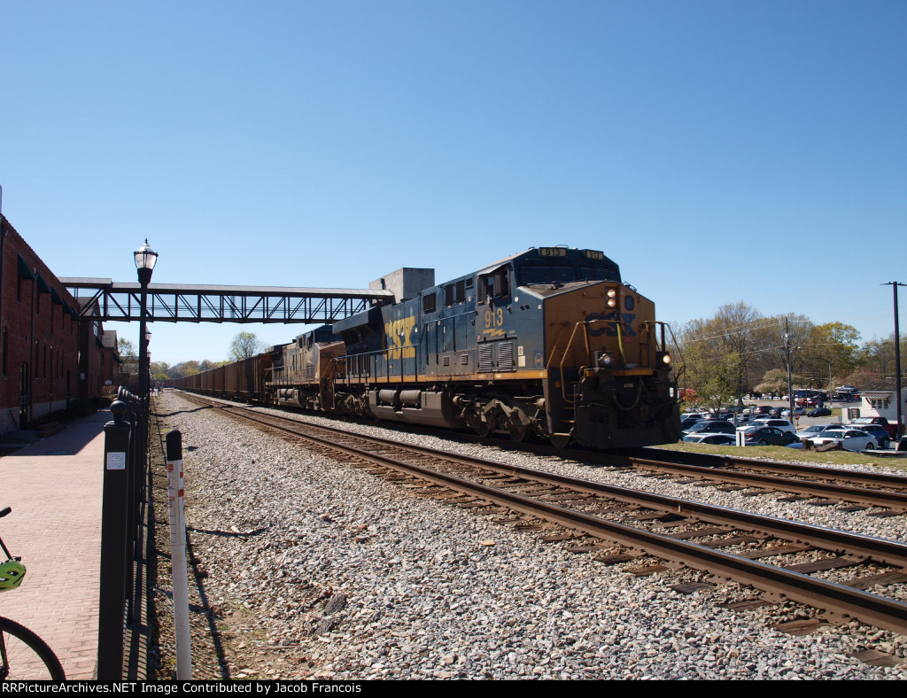 CSX 913